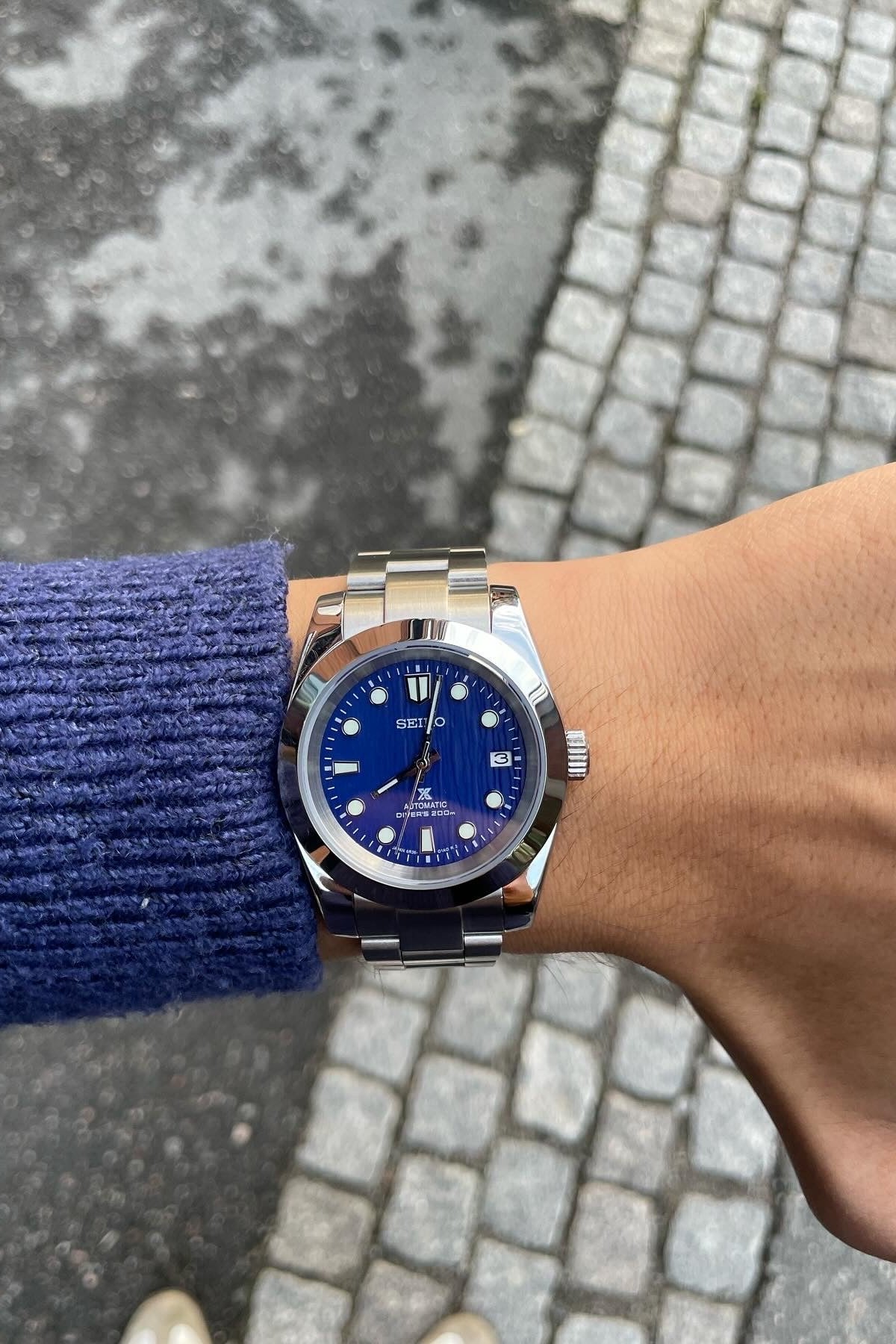 Pacific Oyster - Blue Automatic