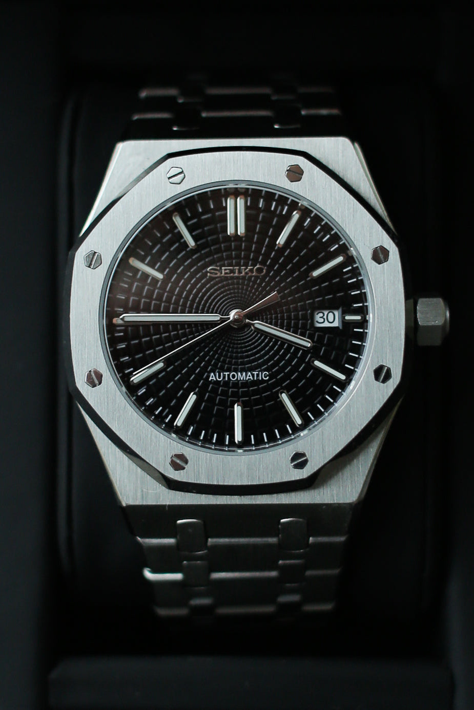Oak Space - Black Automatic