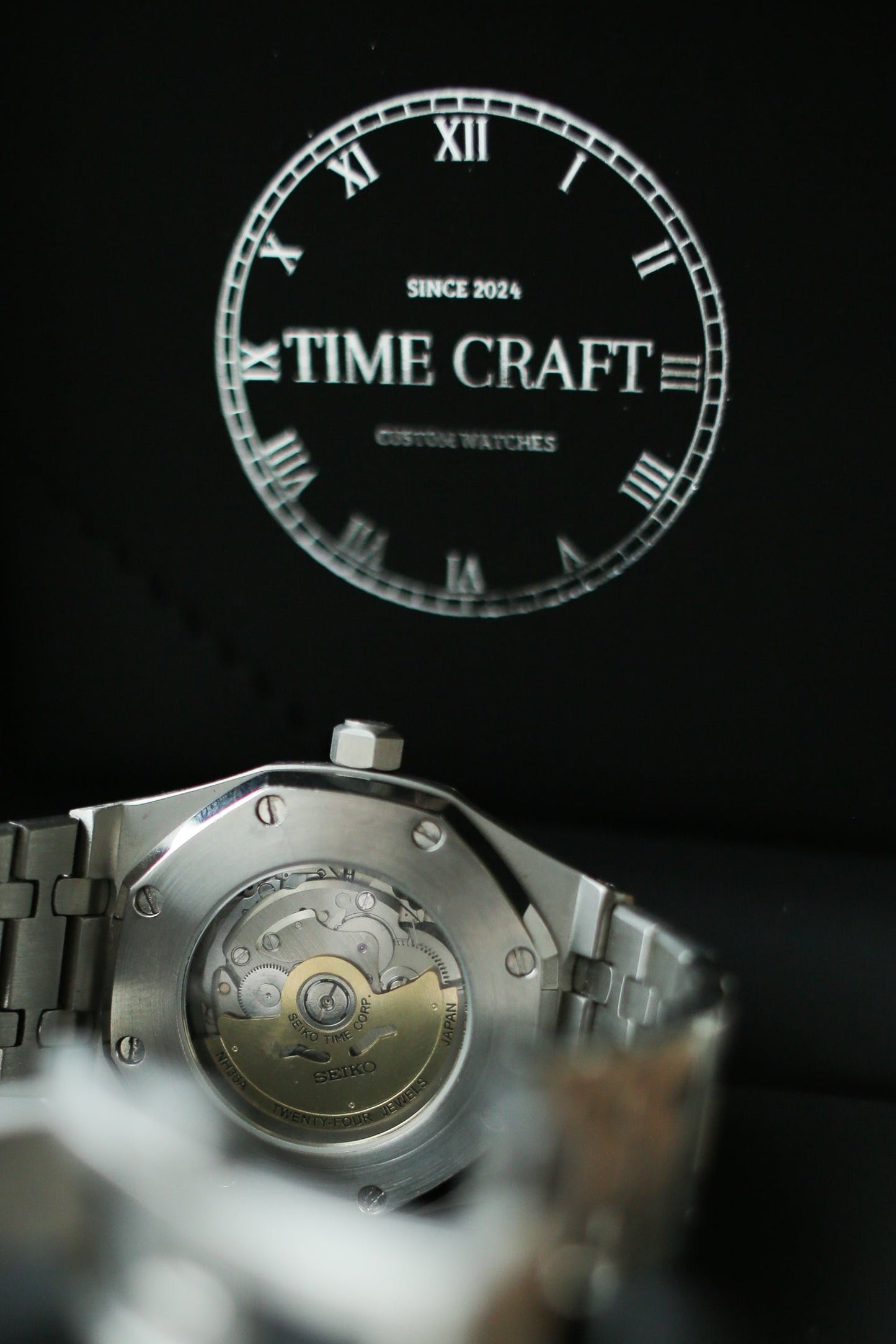 Oak Space - Black Automatic